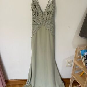 Lulu's Lace Maxi Dress in Soft Green